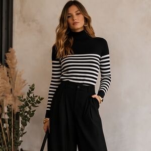 Liz Claiborne Black and White Striped Turtleneck Sweater | Size M